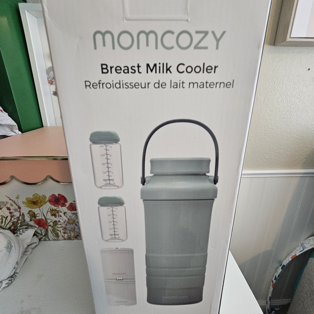 NWT Momcozy Breast Milk Cooler – Mint Green – Sealed